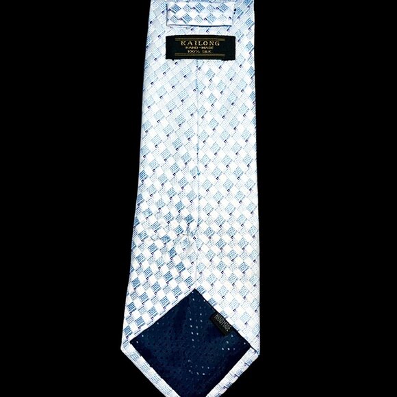 Kailong White & Light Blue Checkered Pattern 100% Silk Tie - Picture 2 of 5